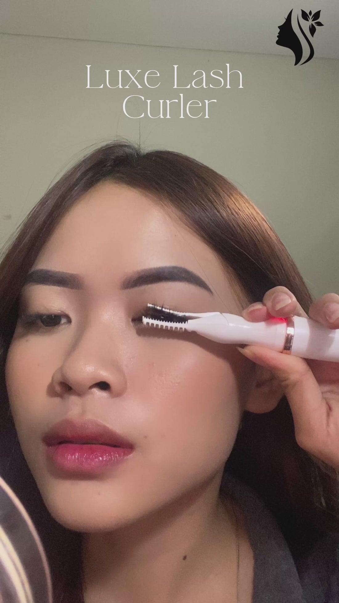 Luxe Lash Curler™ video